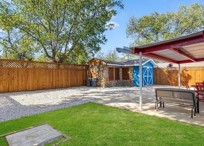 Holiday home Stockyards-3/4 Mile Away!-sleeps 8-americana House *